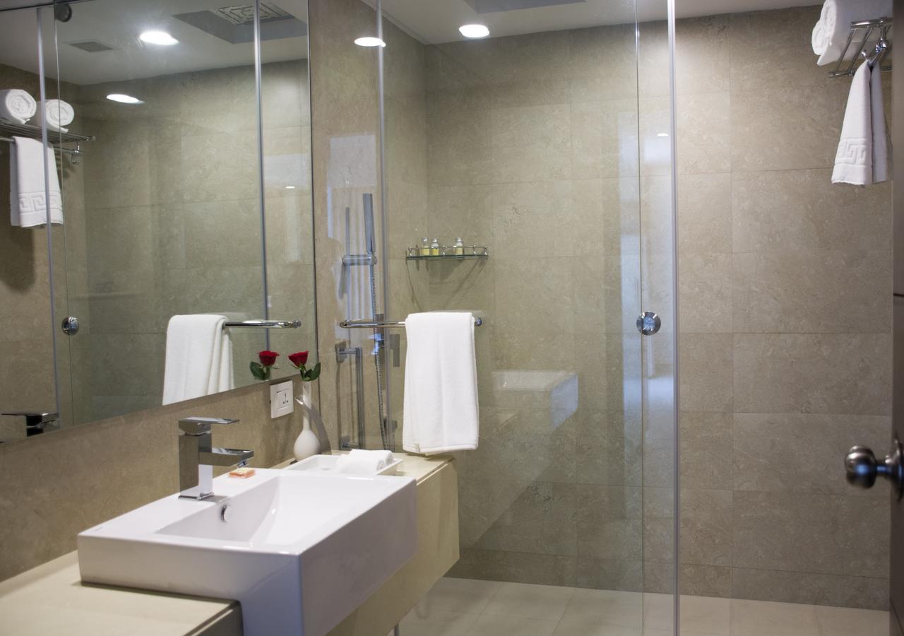 ניו דלהי Inde Hotel Chattarpur מראה חיצוני תמונה