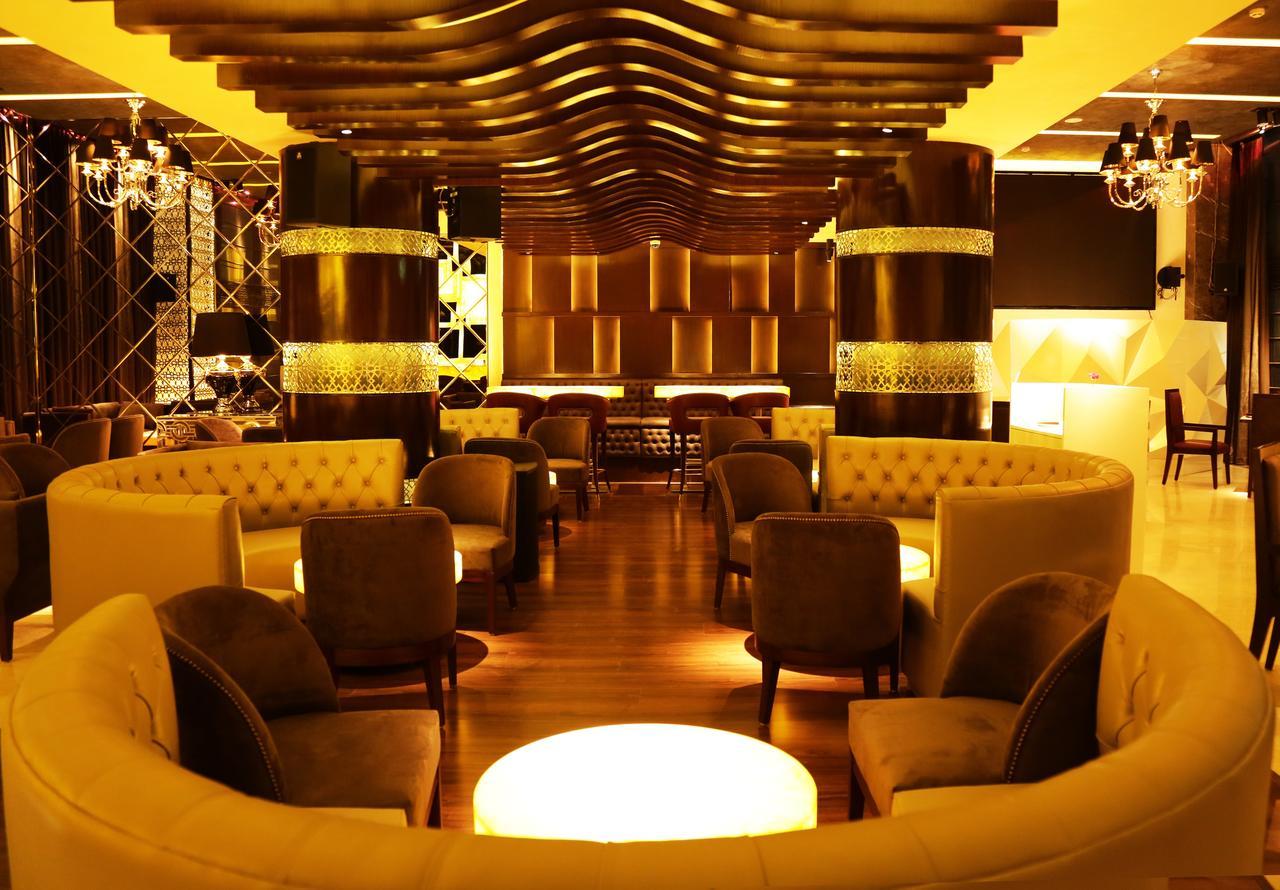 ניו דלהי Inde Hotel Chattarpur מראה חיצוני תמונה
